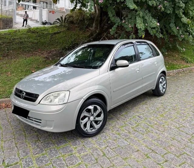 Chevrolet Corsa Hatchback 1.0 MPFI 8V 71cv 5P 2004