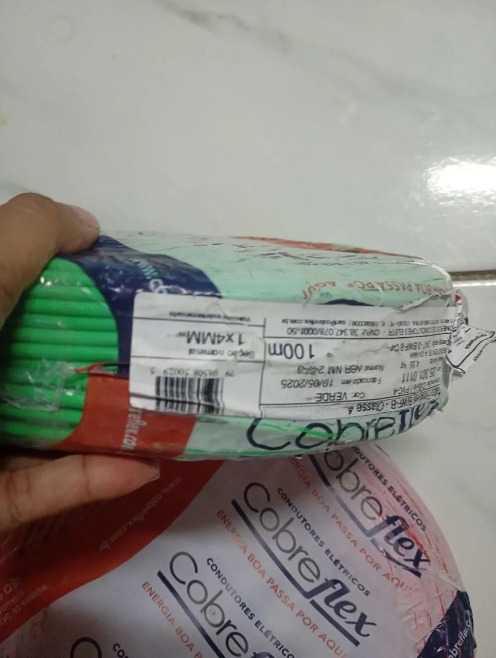 Fio de 4mm na cor verde vermelha e azul 