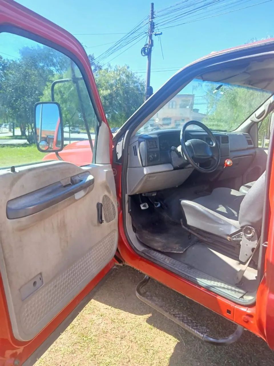 Ford. F4000 Ano 2000 - Foto 2