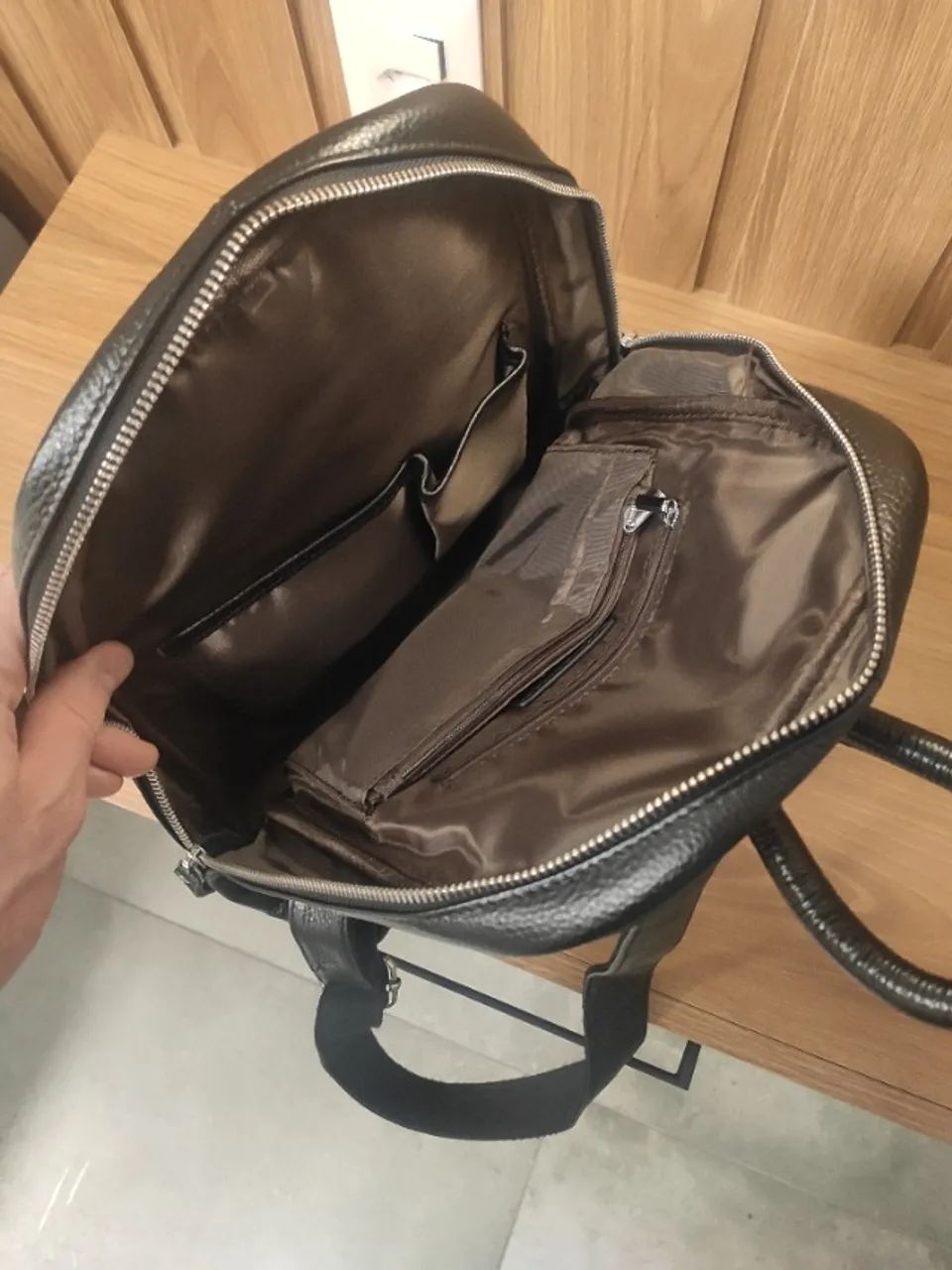 Mochila pequena de couro  - Foto 3