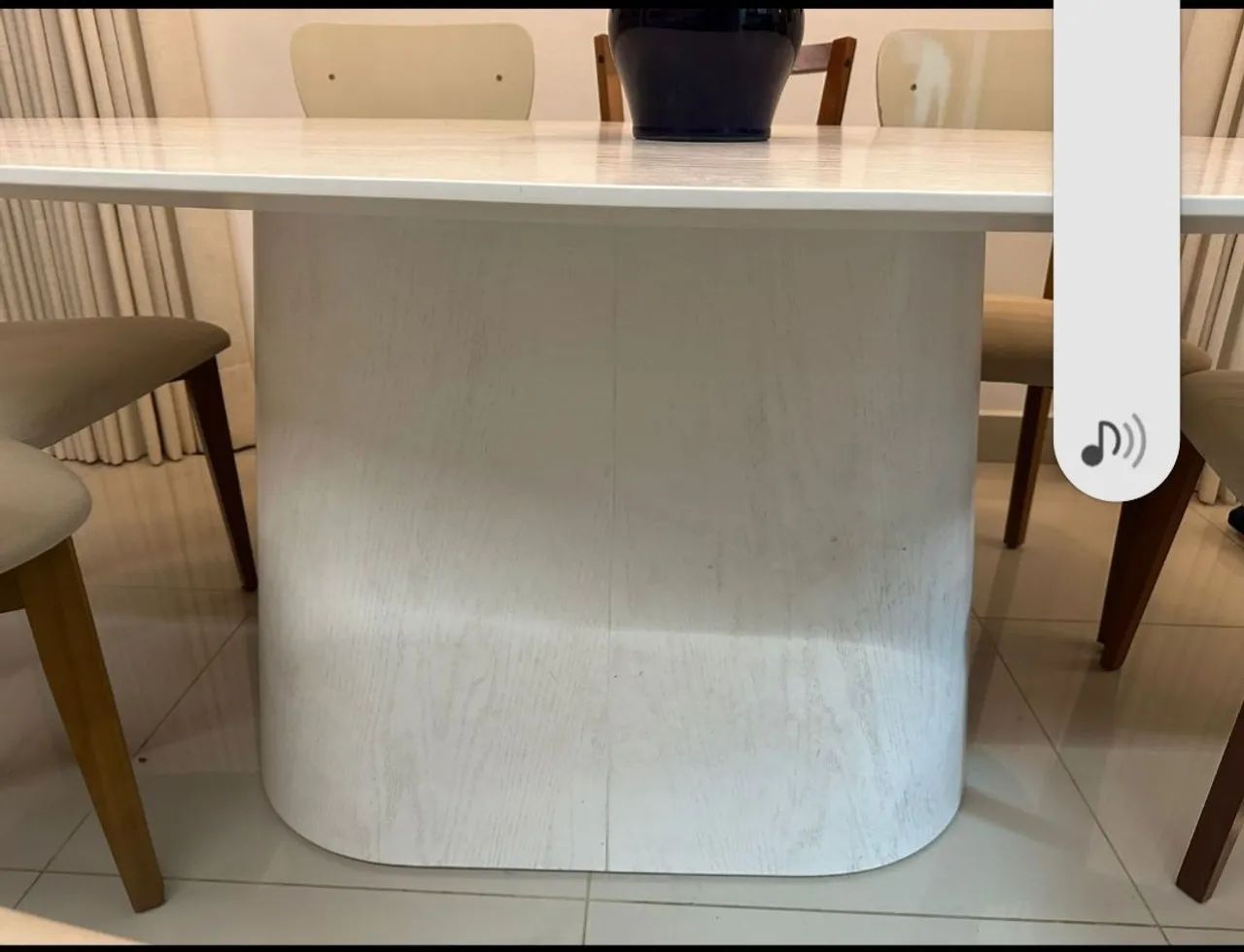 Mesa madeira com  8 cadeiras  - Foto 3