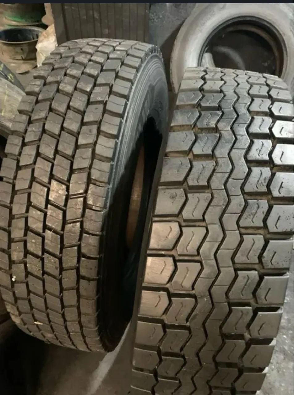 Pneus 275/80  e 295/80 Cobertos. EXTRA! - Foto 2