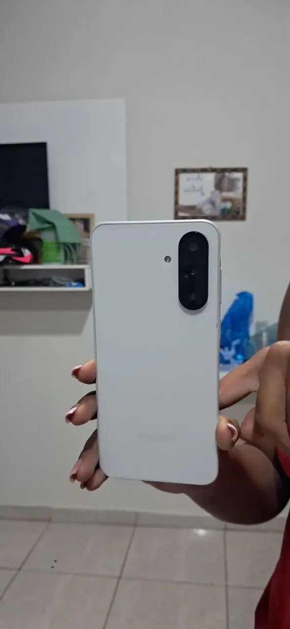 Vendo celular A26 256 GB seminovo 