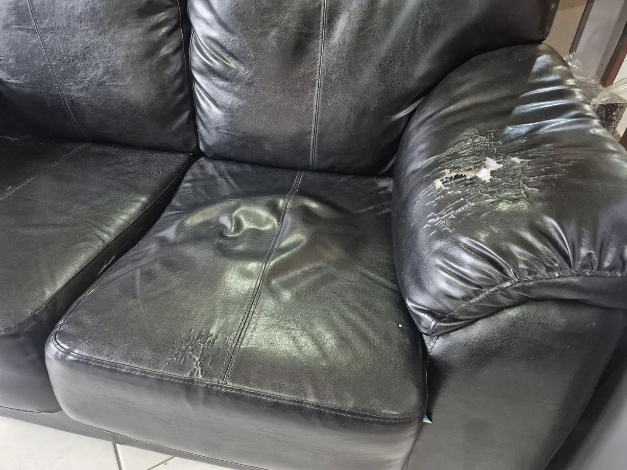 Sofá de couro - Usado - Foto 3