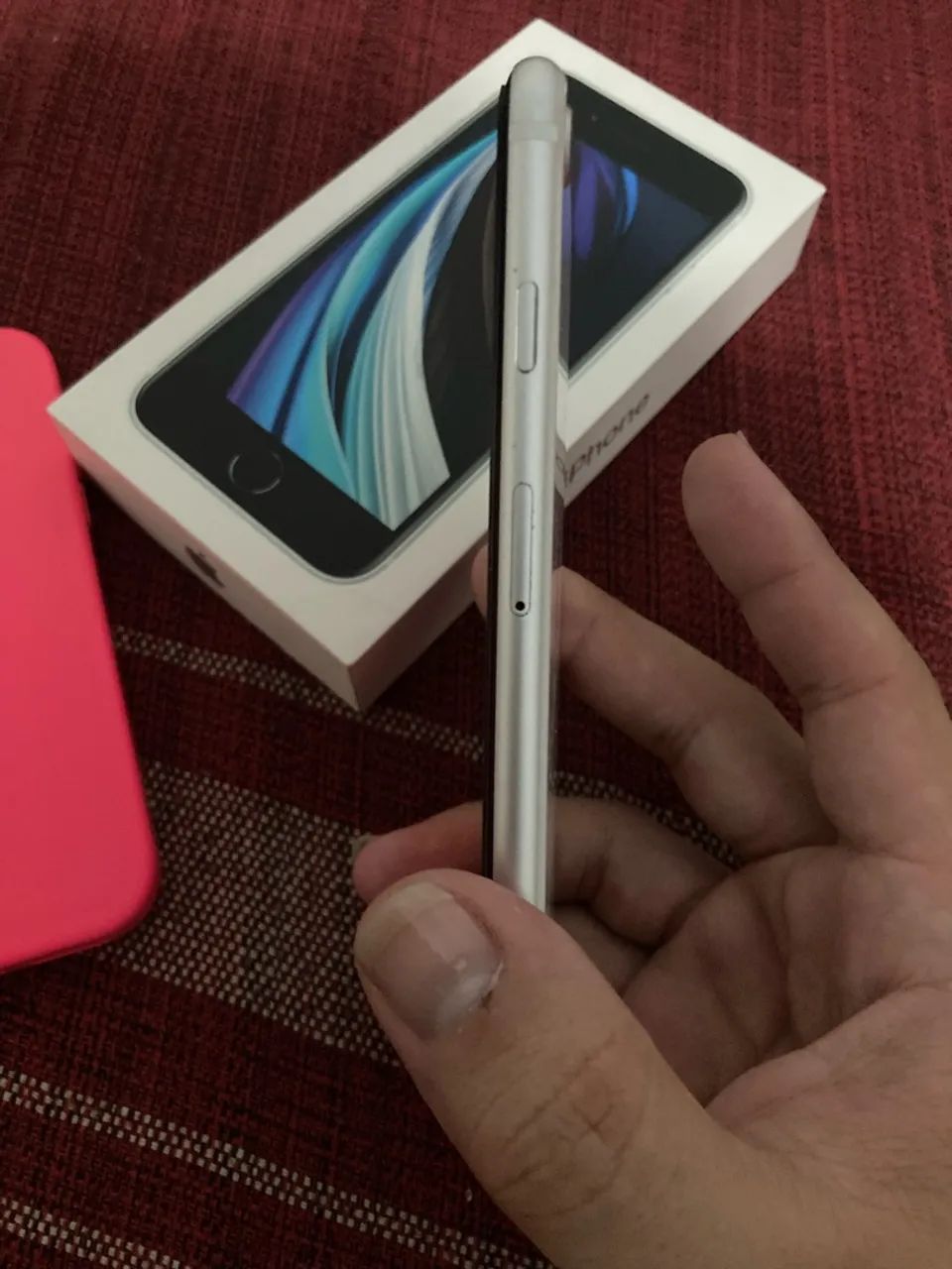 Vendo IPhone SE segunda geração  - Foto 5