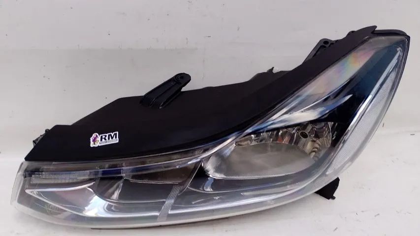 Farol Esquerdo Gm Tracker 2017 2018 2019 Original  - Foto 2