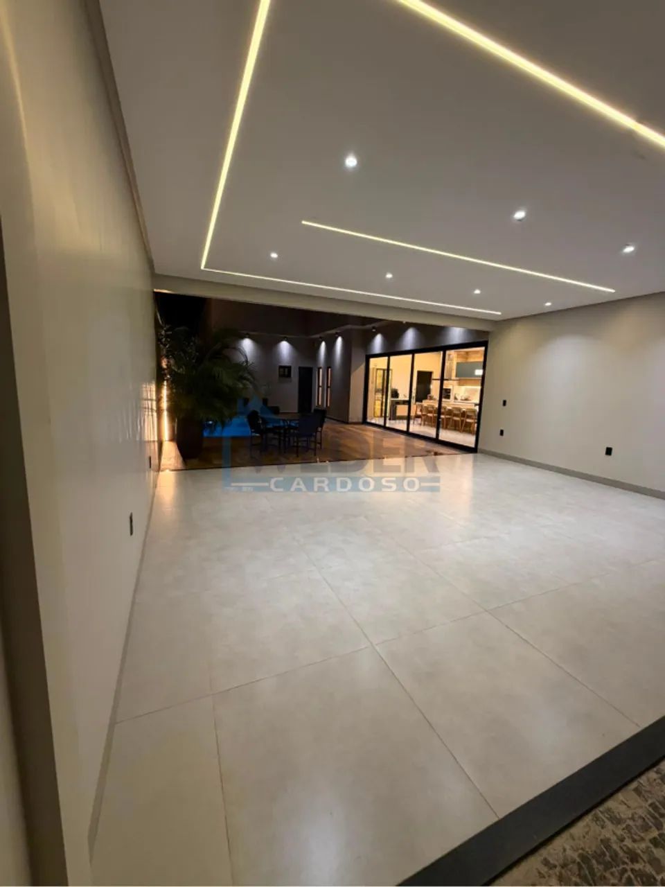 Se você procura um imóvel completo, moderno e com ambientes planejados - Foto 2