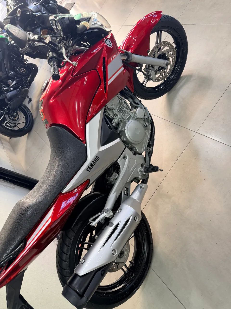 FAZER 250 2014 - Foto 4