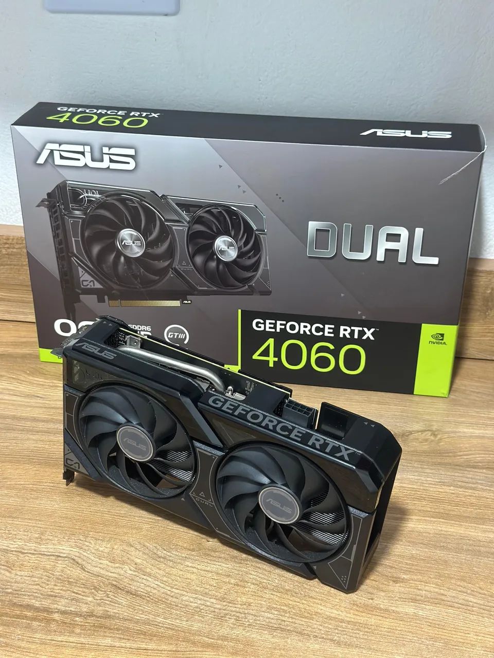 Placa de vídeo Asus Rtx 4060 8GB usada Aceito troca 