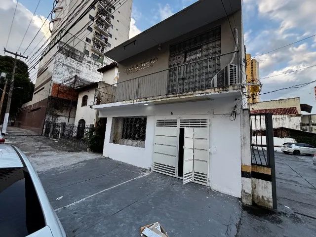 Aluguel de Casarão para Residência ou Empresa.
