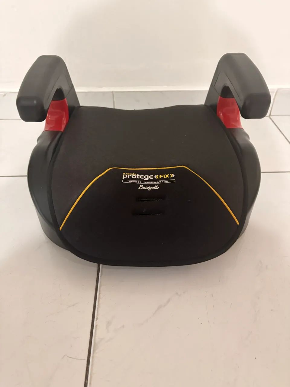 Assento infantil pra carro