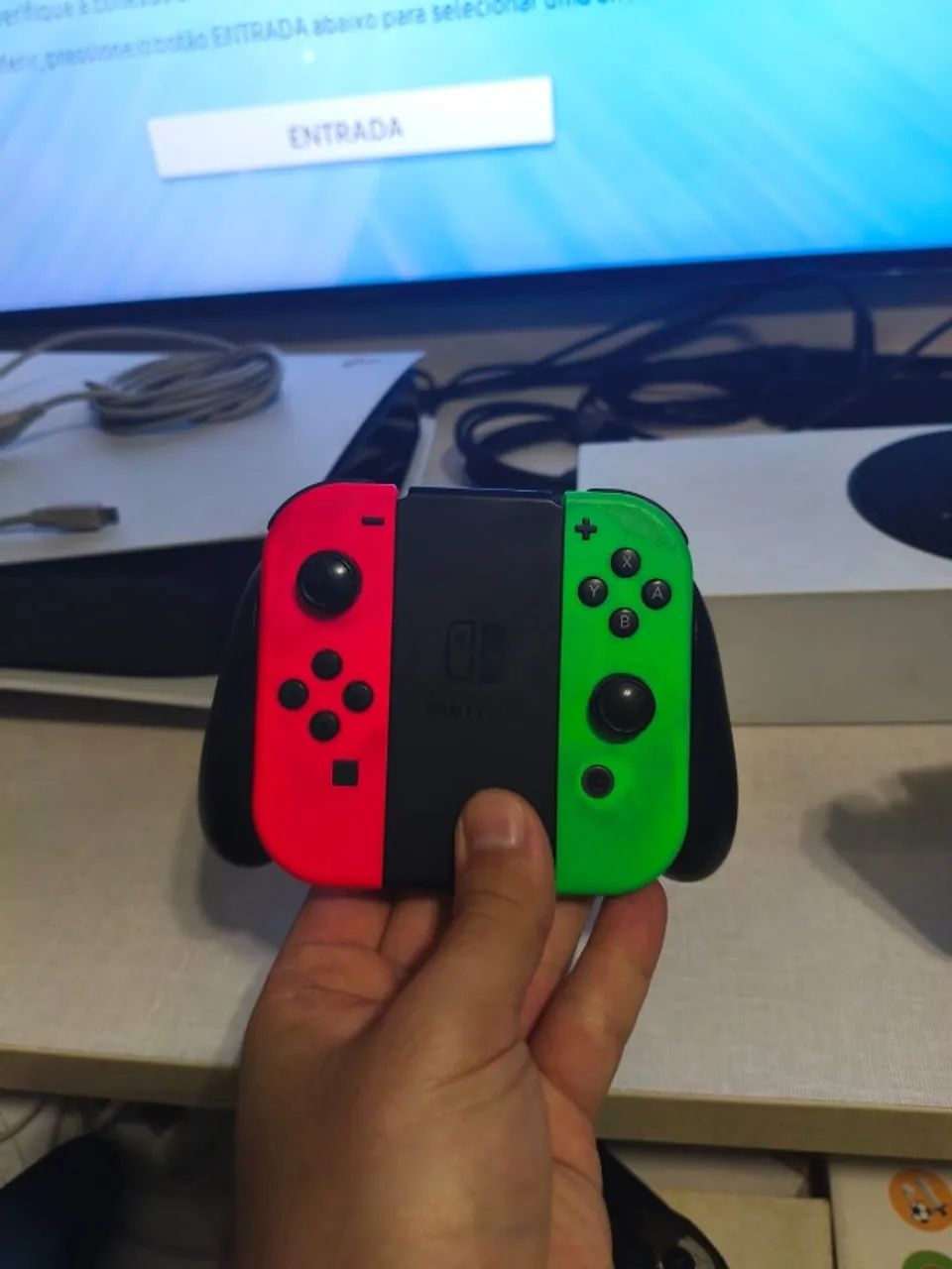 NINTENDO SWITCH 1 + 2 PARES DE JOYCONS  - Foto 2