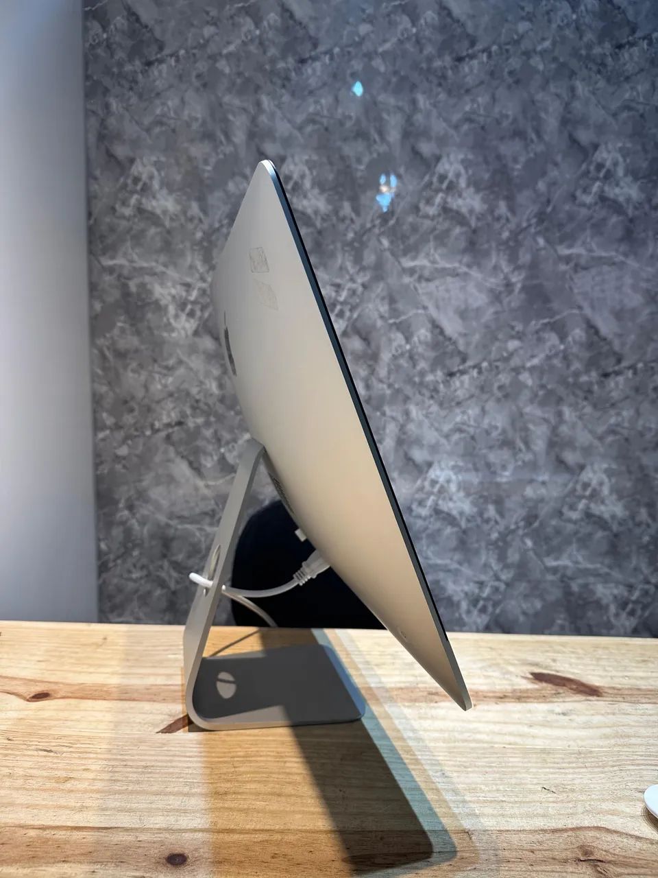 Apple iMac 21.5 Retina 4K Core i7 SSD 16GB - Computadores e