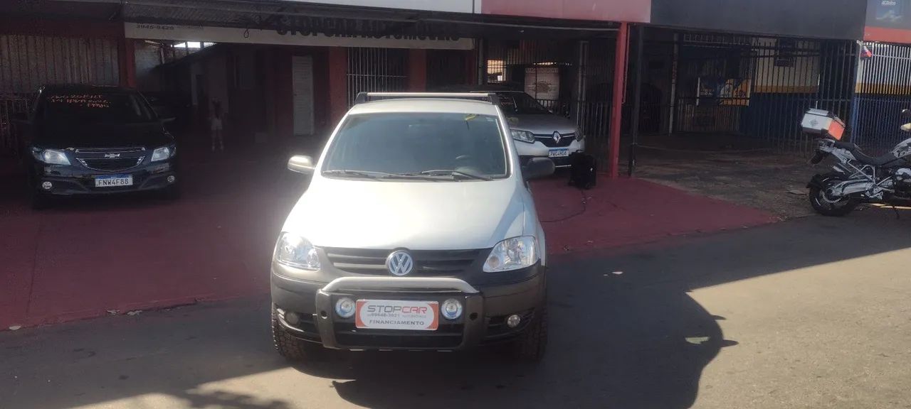 Volkswagen Crossfox 1.6 MI Total Flex 8V 5P 2005