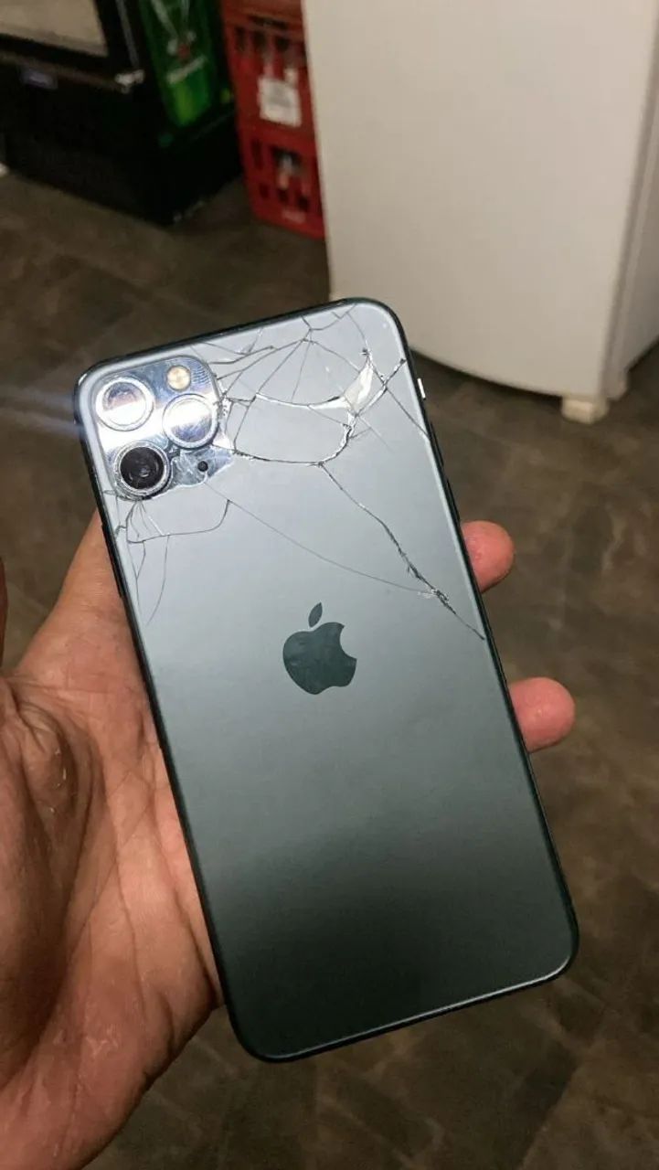  ? iPhone 11 Pro - R$ 500 (URGENTE) - Foto 2