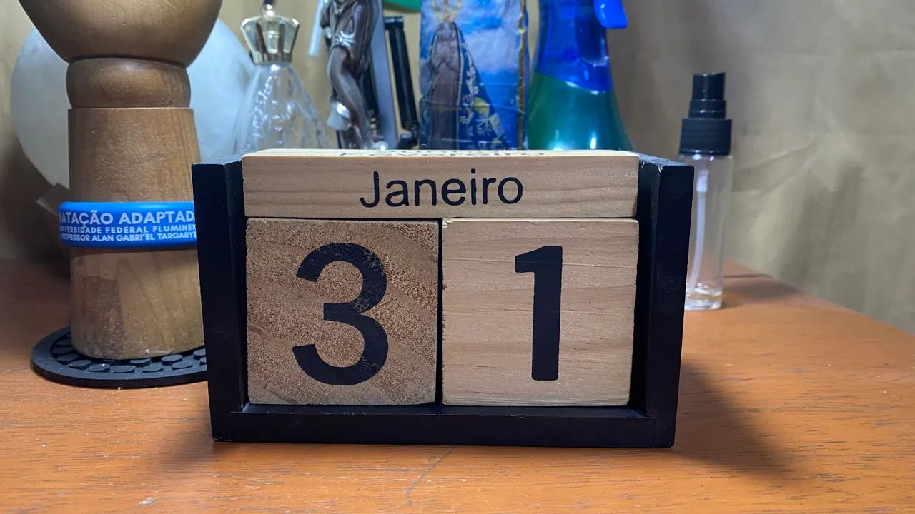 Calendário de Mesa Decorativo