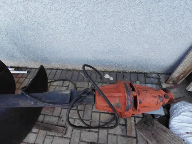 Trado com motor da Bristol - Foto 2