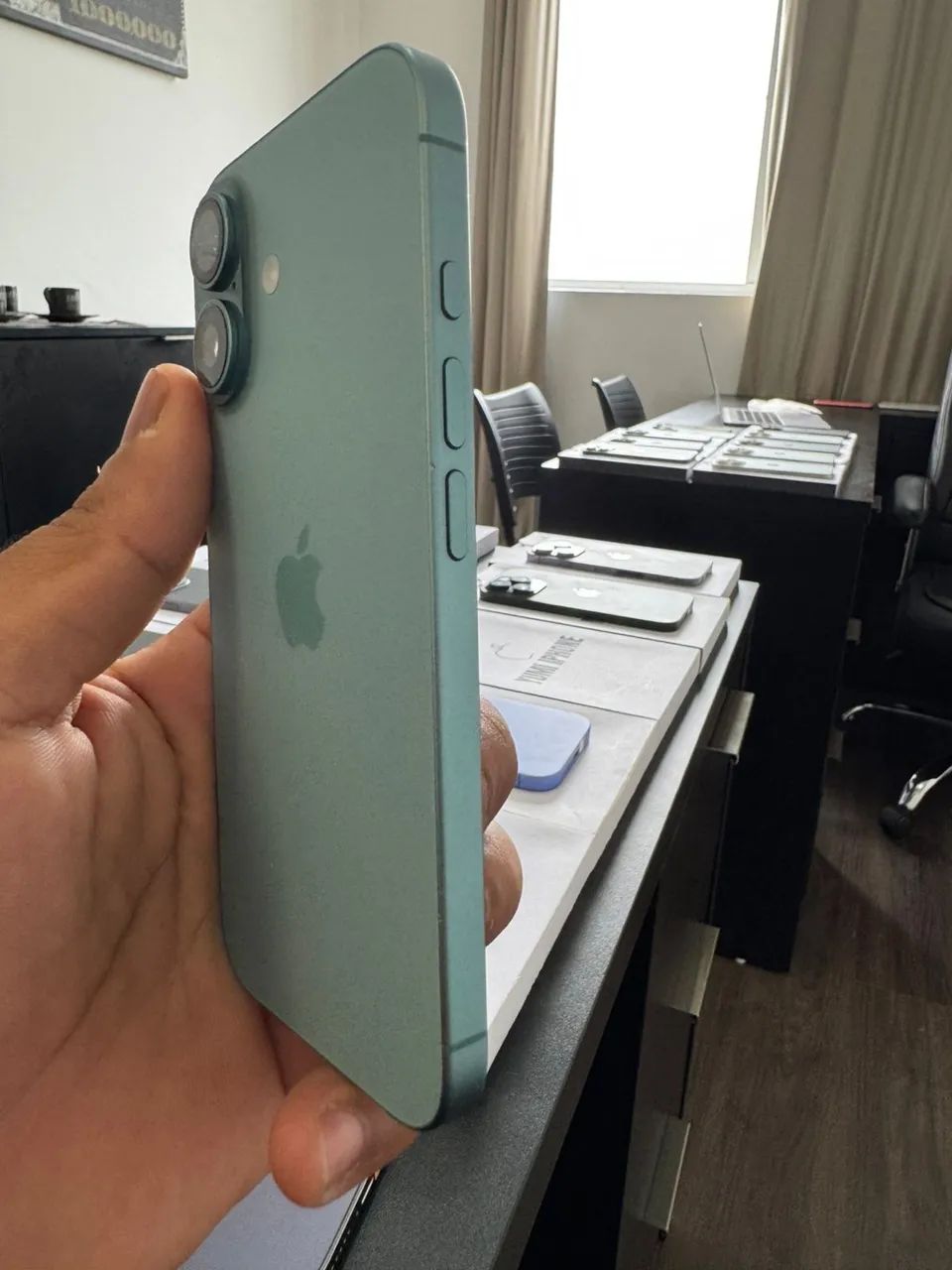 iPhone 16, com entrega e acessórios! - Foto 3