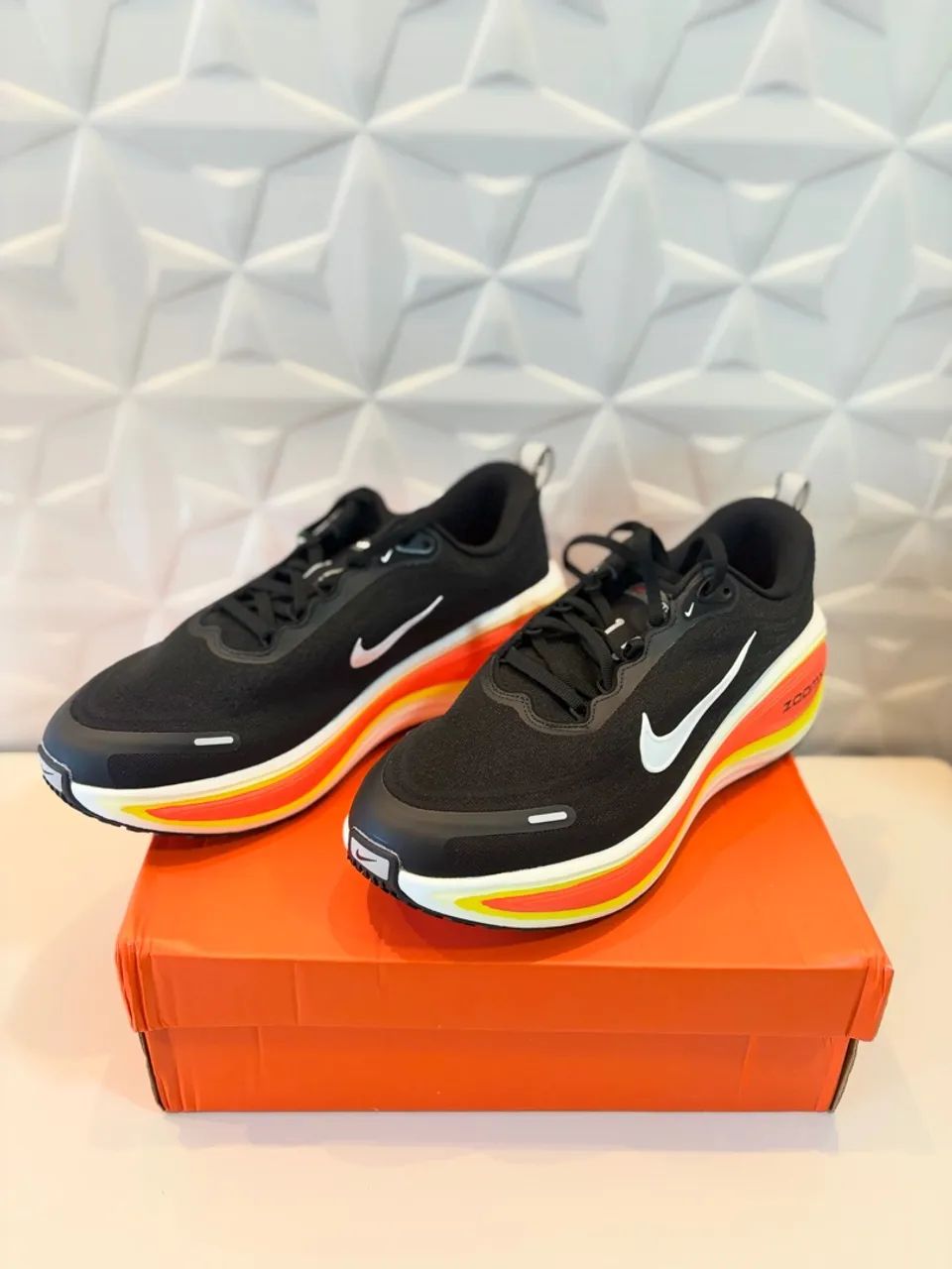 Tênis Nike Vomero Plus  - Foto 3