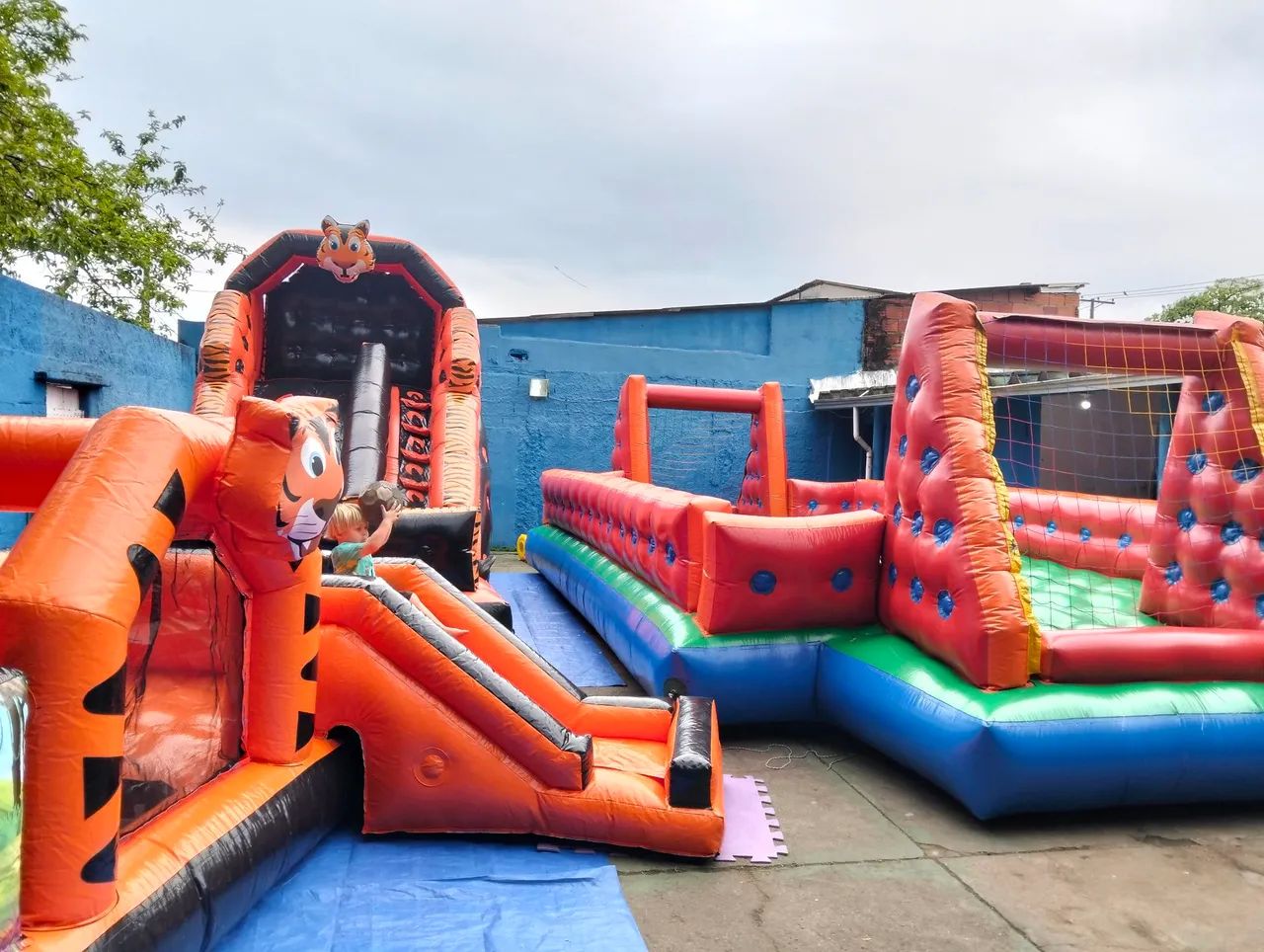 Locação de Brinquedos e Barraquinhas