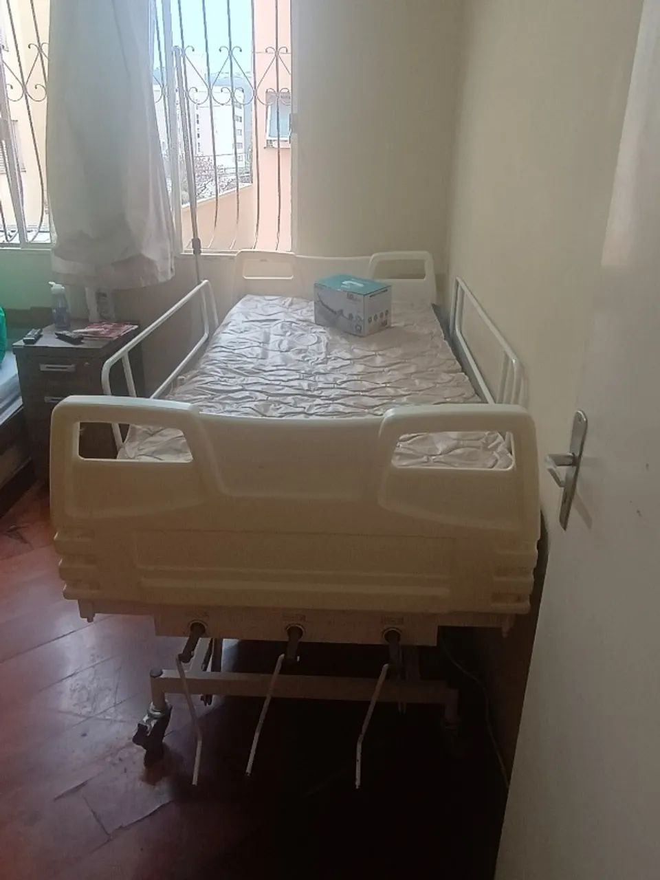 Cama hospitalar com colchão  - Foto 3