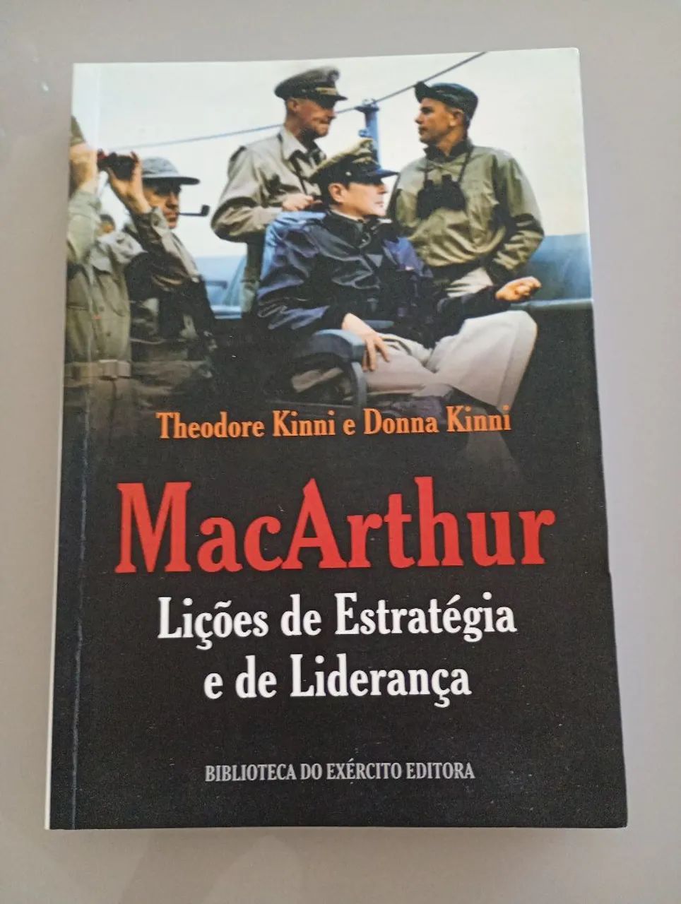MacArthur Lições de Estratégia e de Liderança 