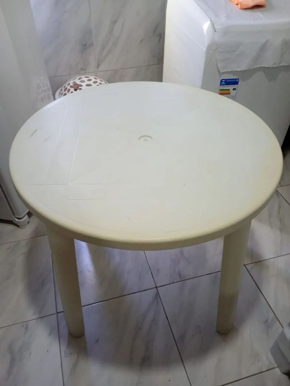 Mesa de plástico - desmontável