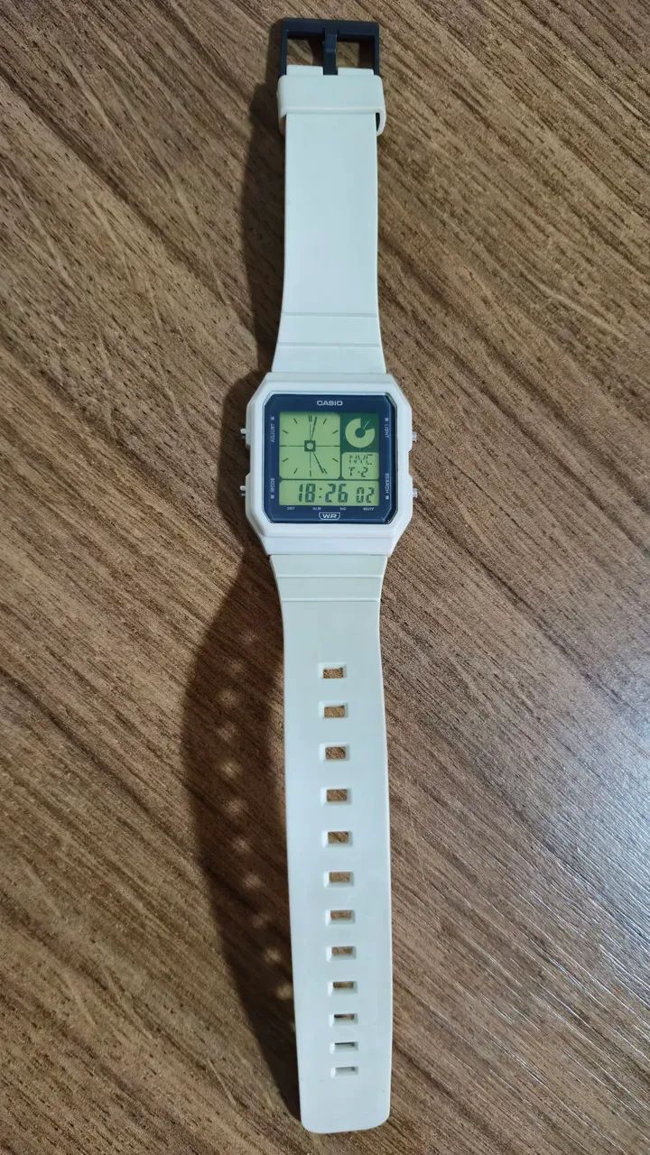Relógio Casio LF-20W-8AEF Digital Retro - Foto 2