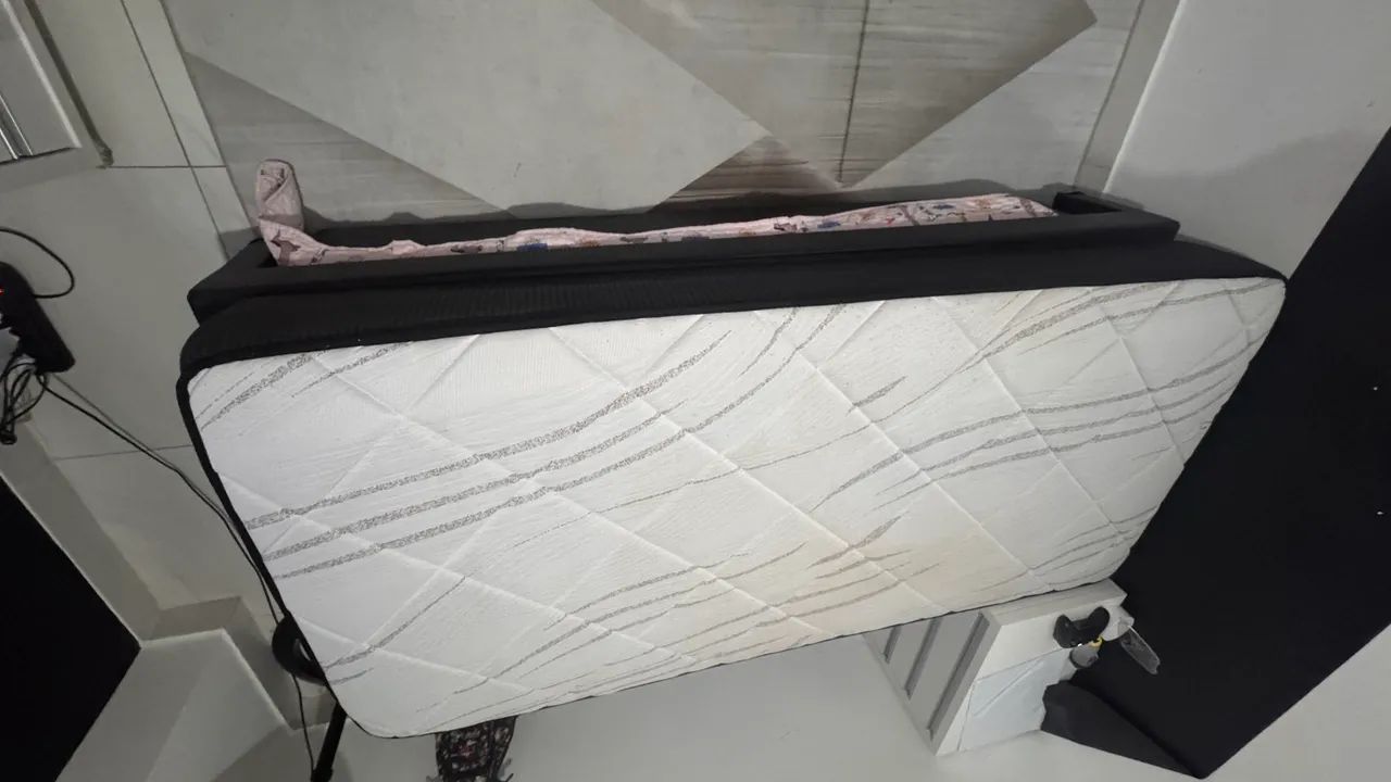 Cama solteiro com auxiliar 