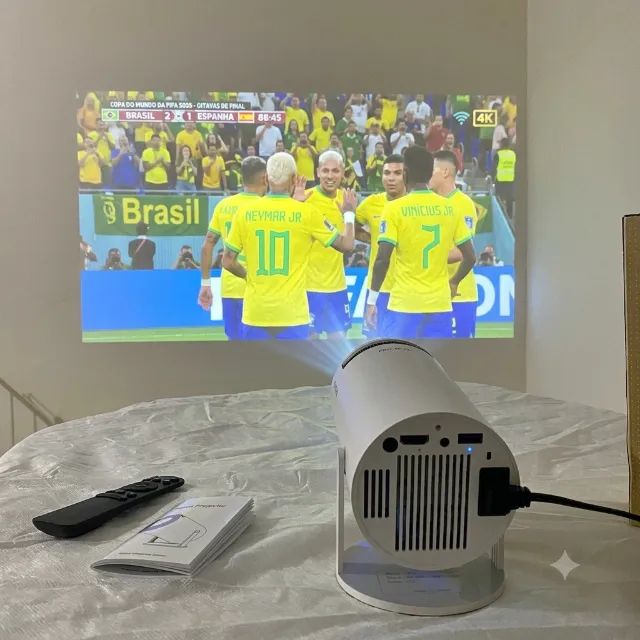 Projetor Pro HD de 40 a 150 Polegadas (NOVO) 