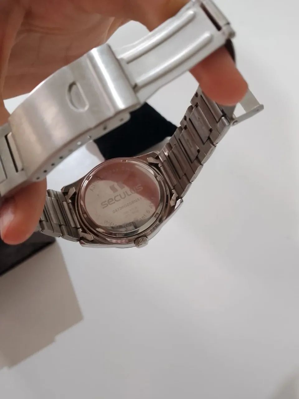 Relógio Seculus prata com detalhes pretos. Sem bateria, precisa de bateria nova. - Foto 2