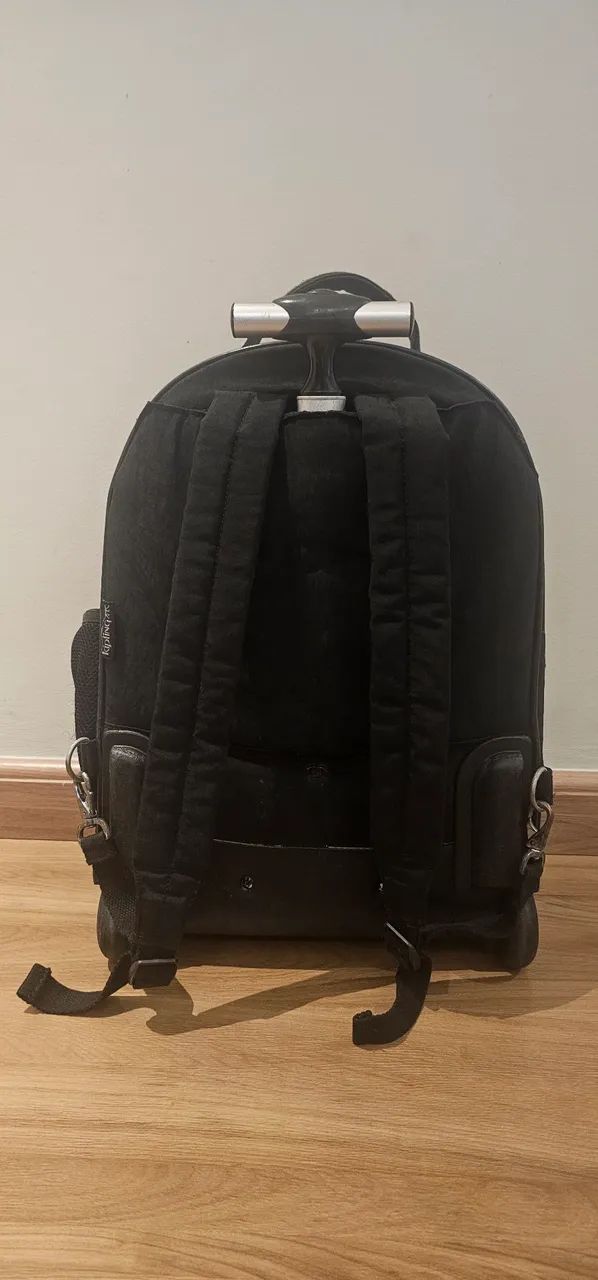 Mochila Kippling de Rodinha - Foto 2