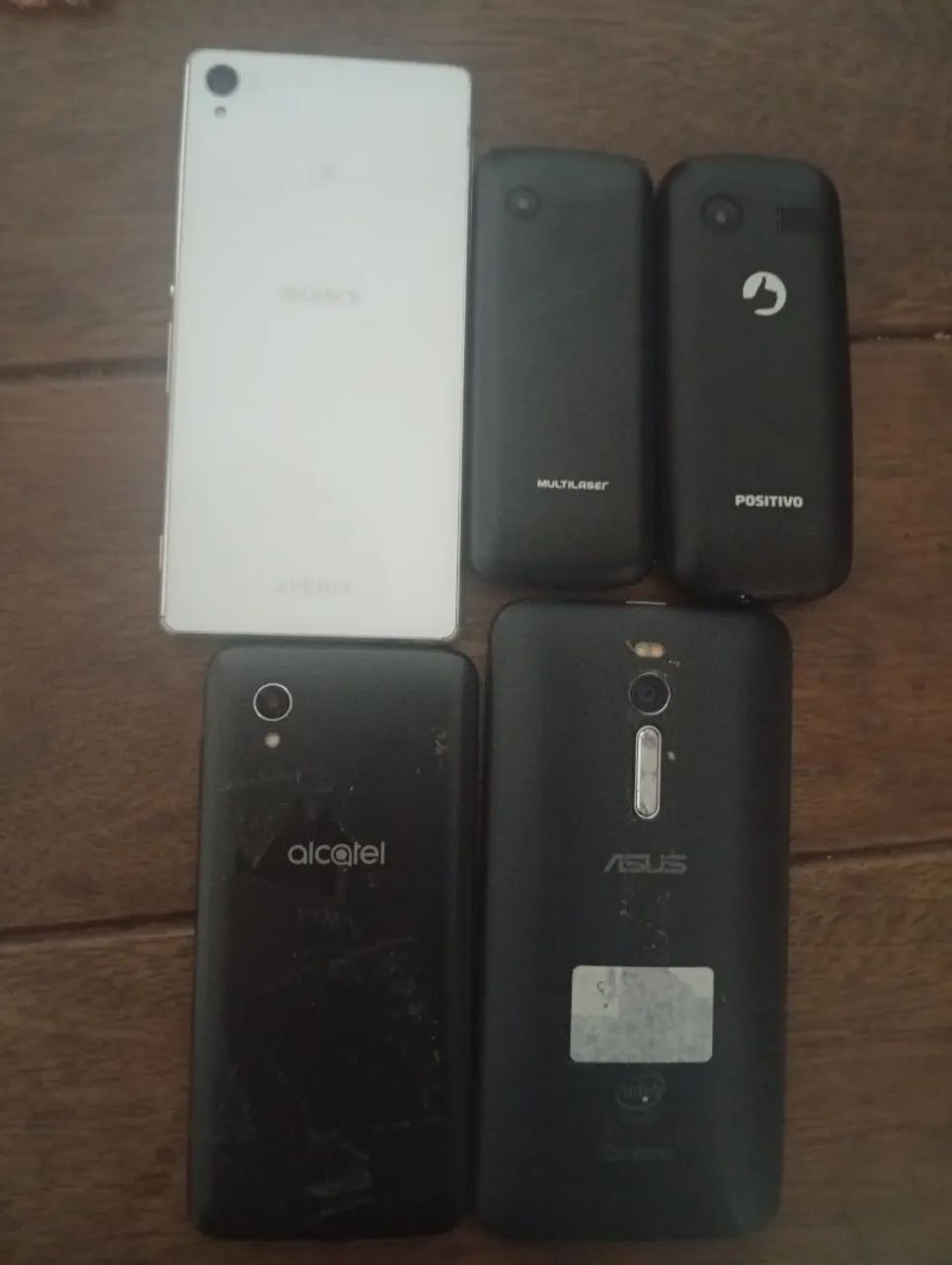 Lote de 5 celulares para retirada de peças - Foto 4