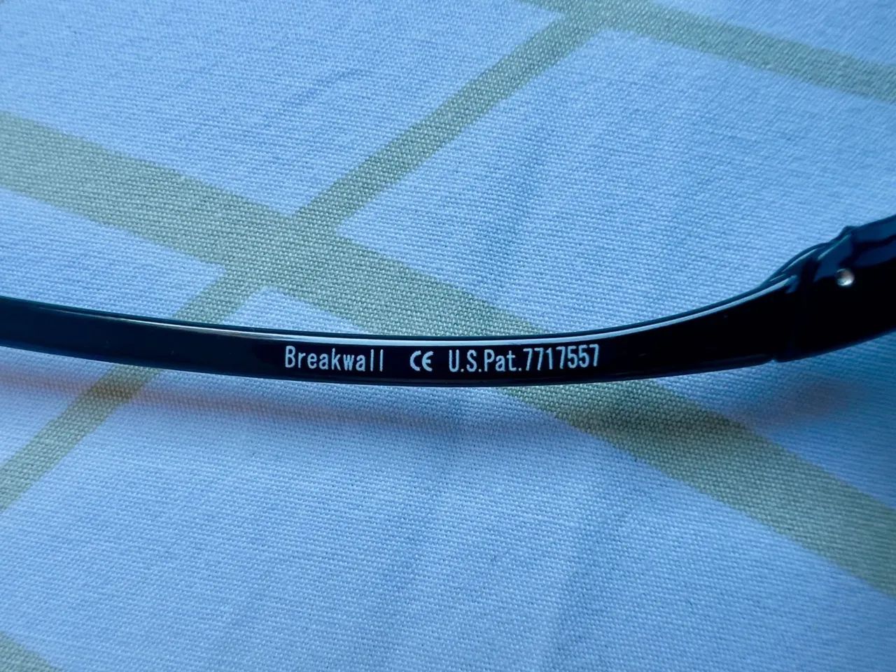 Óculos Maui Jim Breakwall (made Japão) - Foto 4