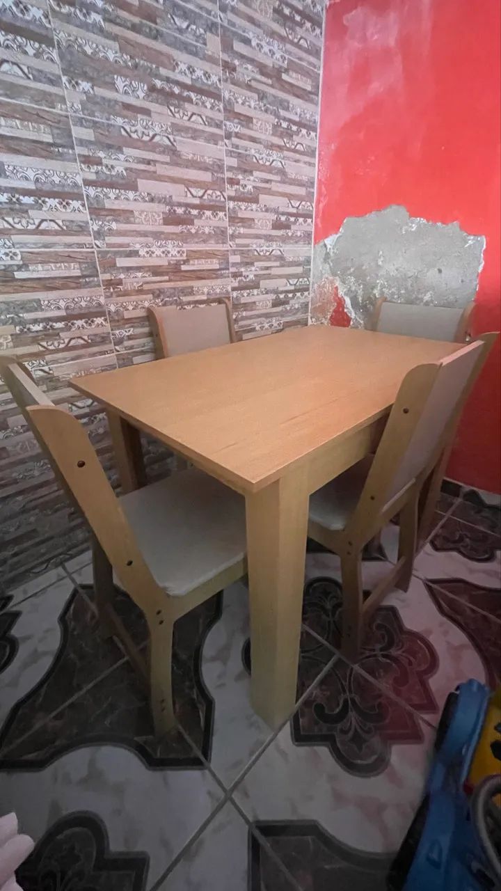 Mesa de jantar + 4 cadeiras - Foto 3