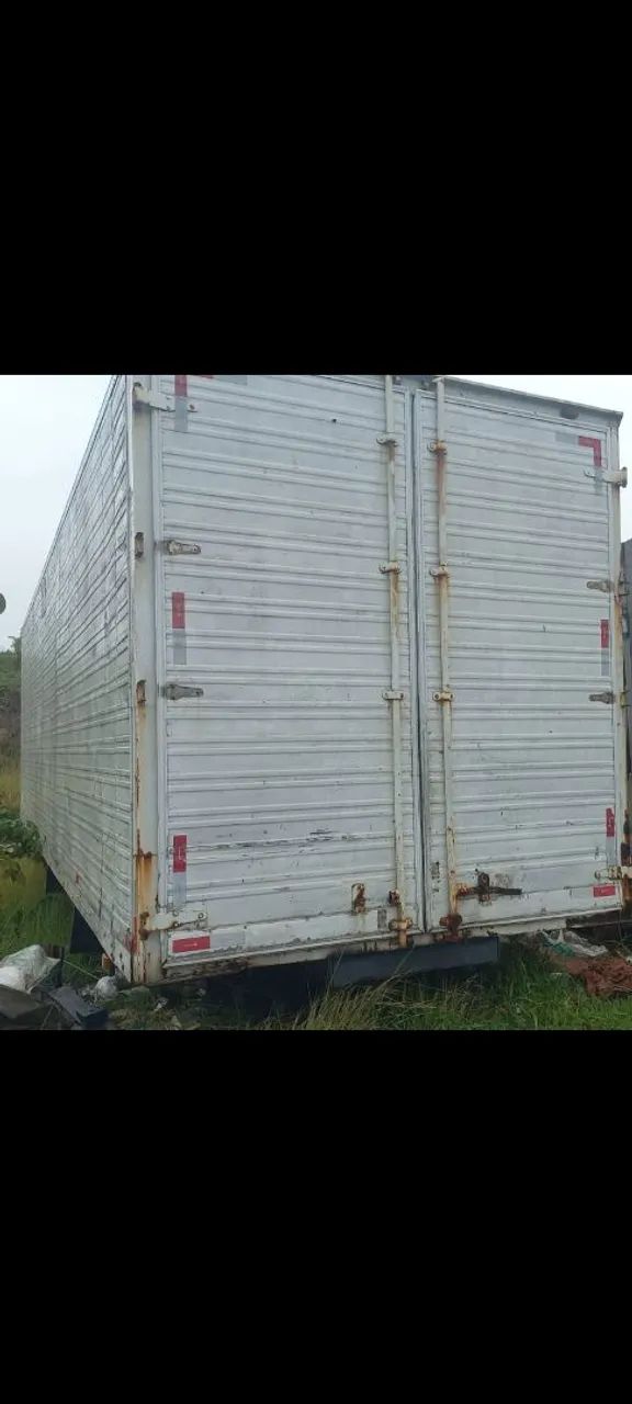 Baú CARGA SECA 9/80mc de comprimento PERFEITO"LEIA"