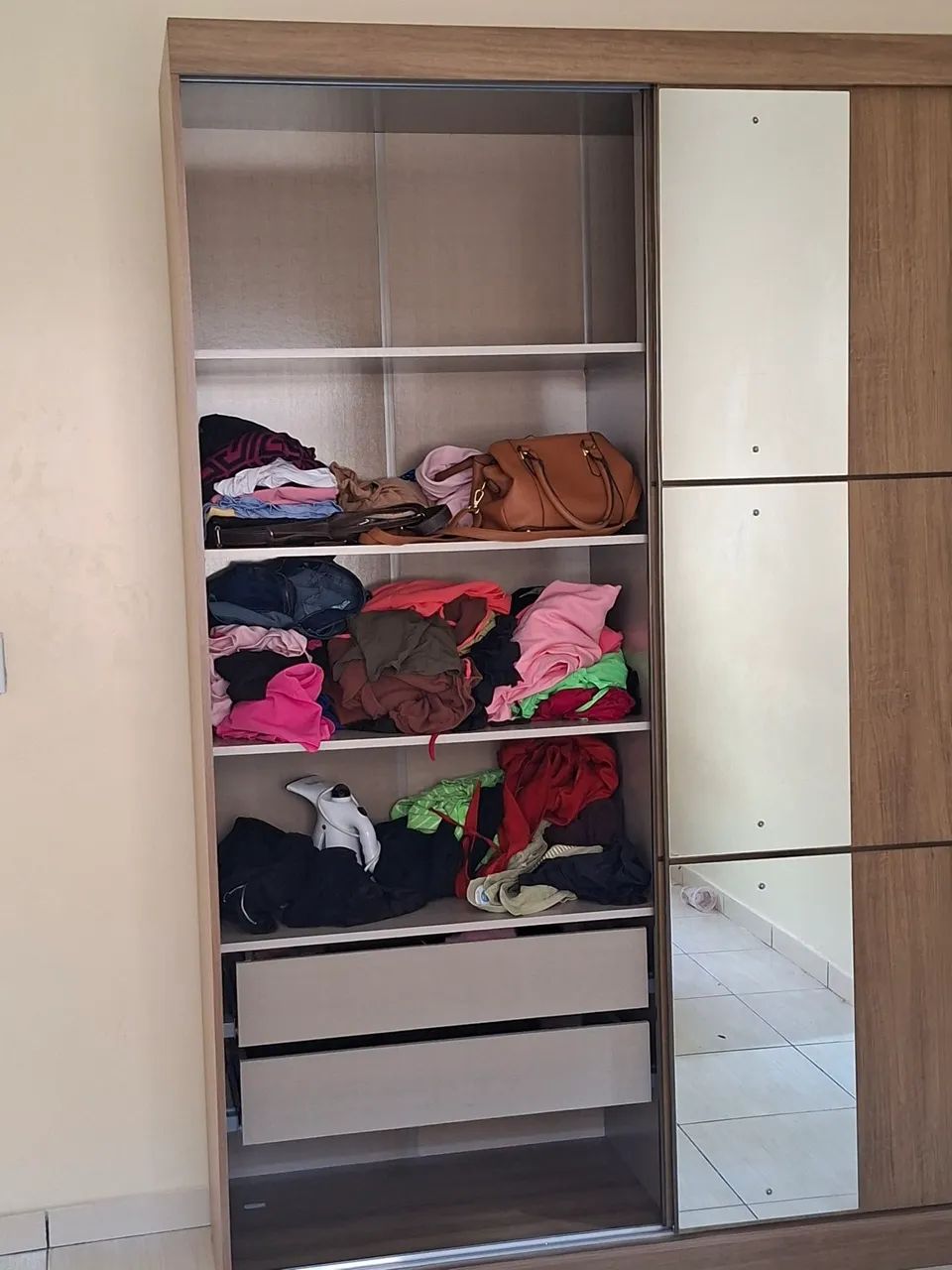 Guardar Roupas seminovos - Foto 2