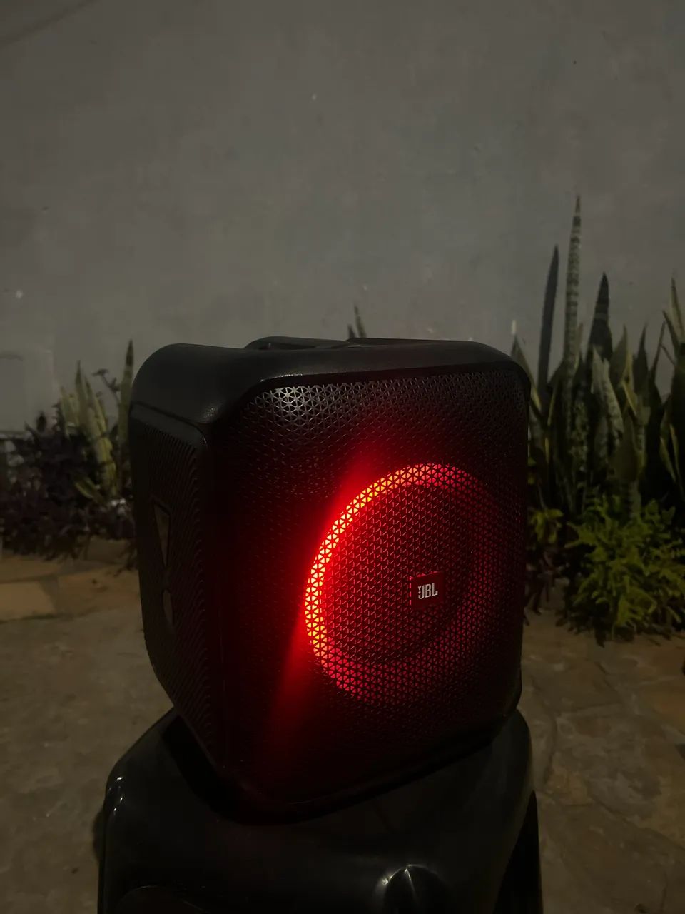 Caixa de som JBL CORE 