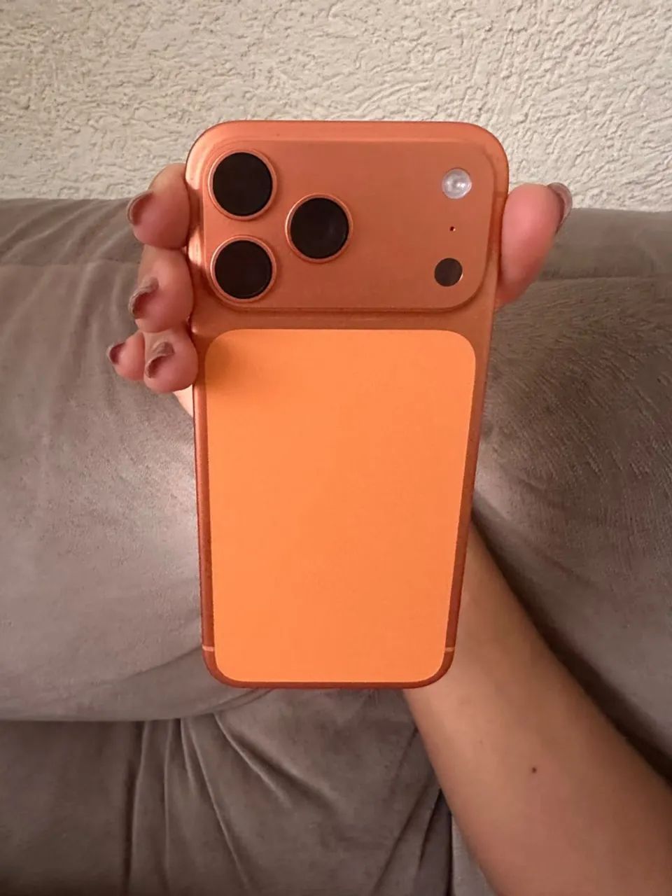 iPhone 17 pro Max laranja- cósmico  - Foto 2
