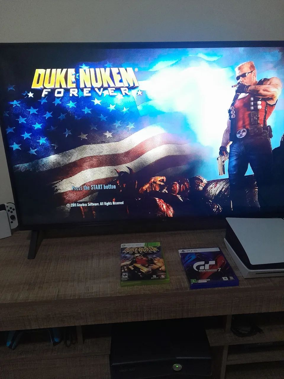 Duke Nukem xbox 360 - Foto 4