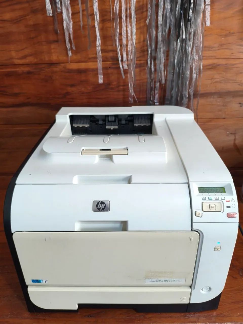 Impressora LaserJet Pro Color M451dw