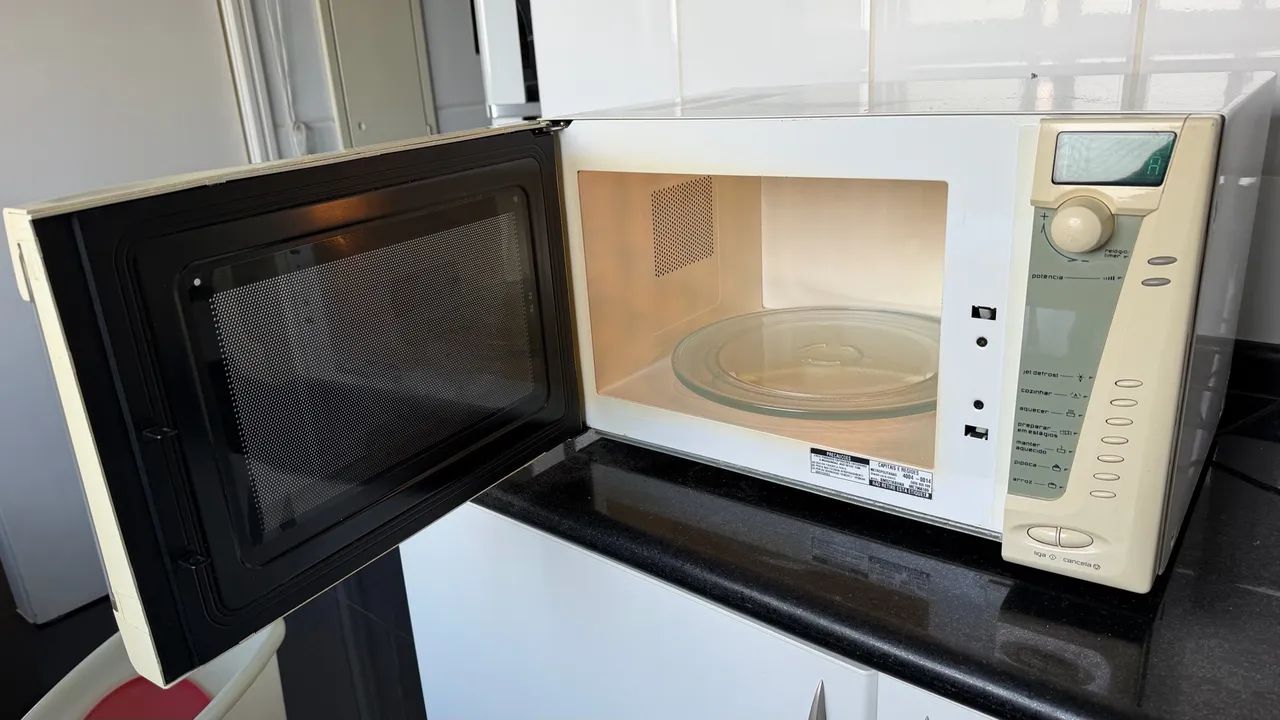 Microondas em perfeito estado de funcionamento  - Foto 2
