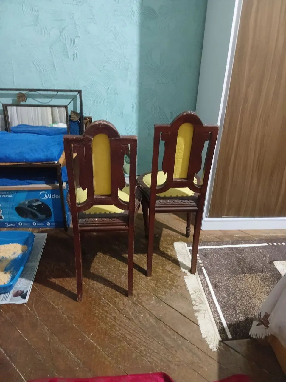 Lindas cadeiras antiga  - Foto 2
