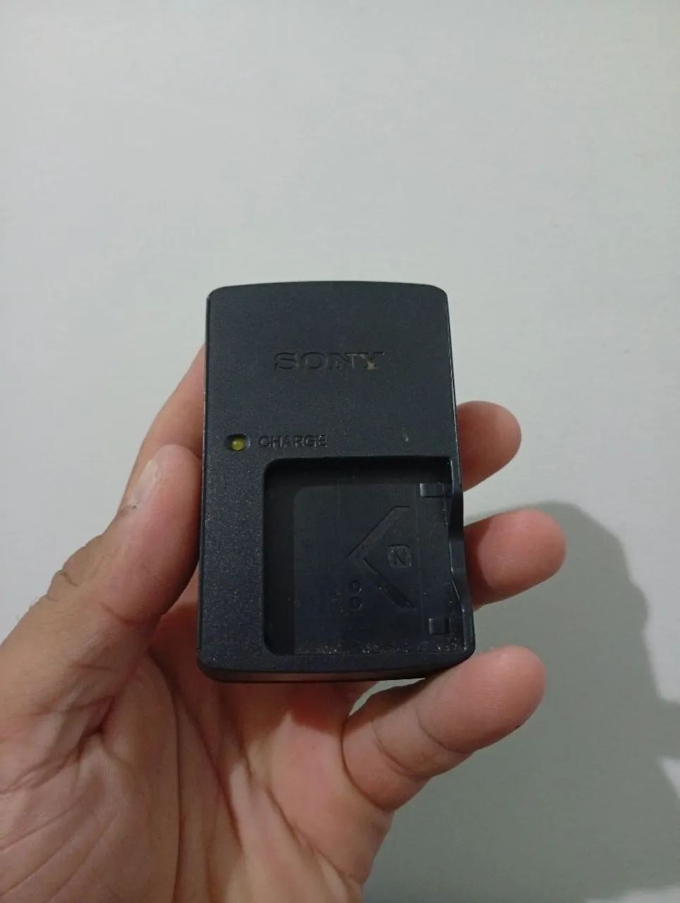 Carregador de bateria Sony para camera digital 