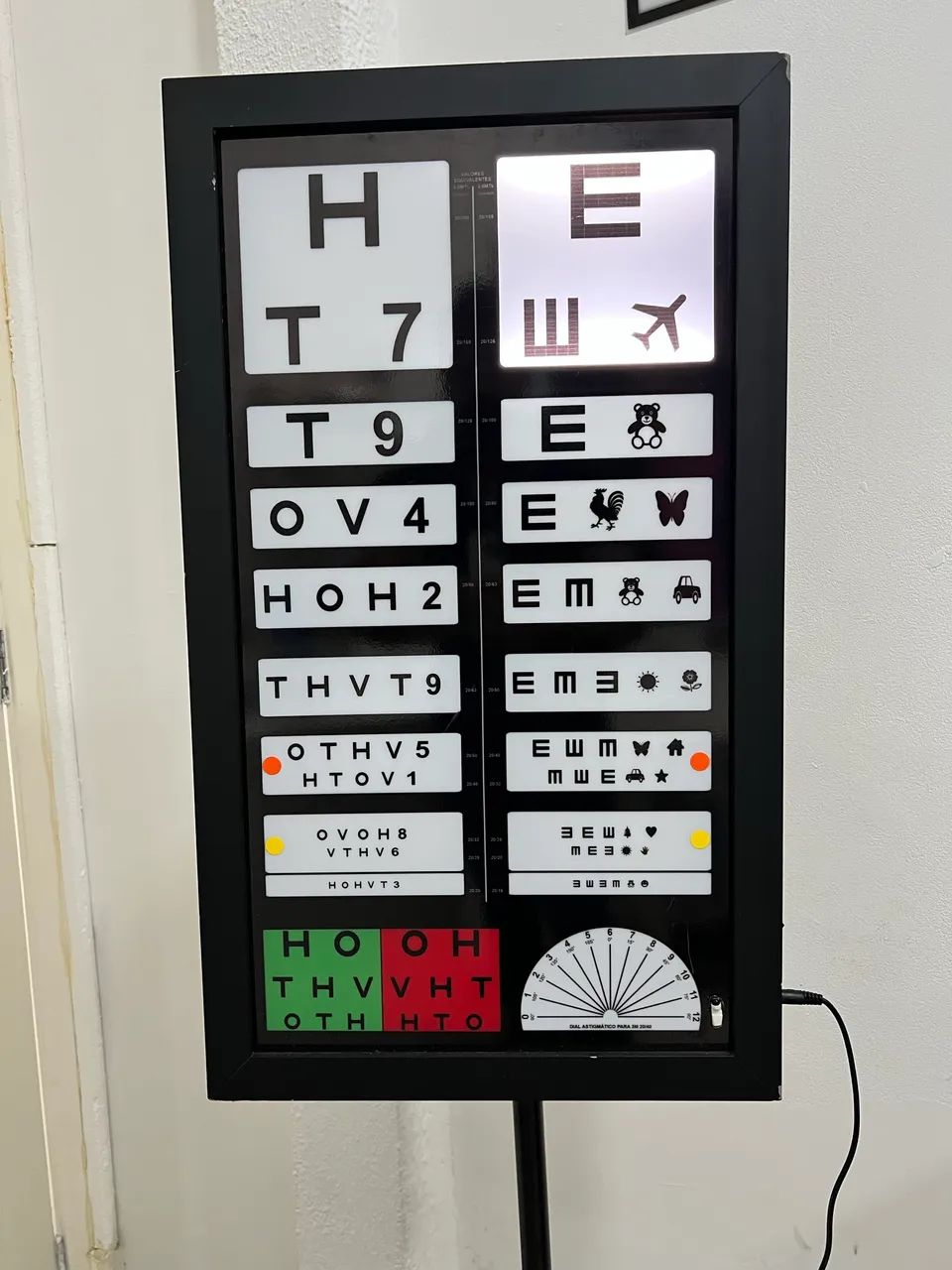 Vendo tabela de optotipo com pedestal - Foto 4