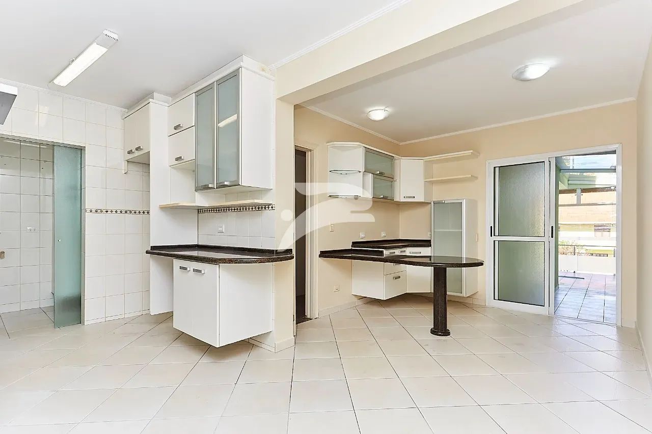 Sobrado 4 Quartos Guabirotuba 208m² - Foto 4