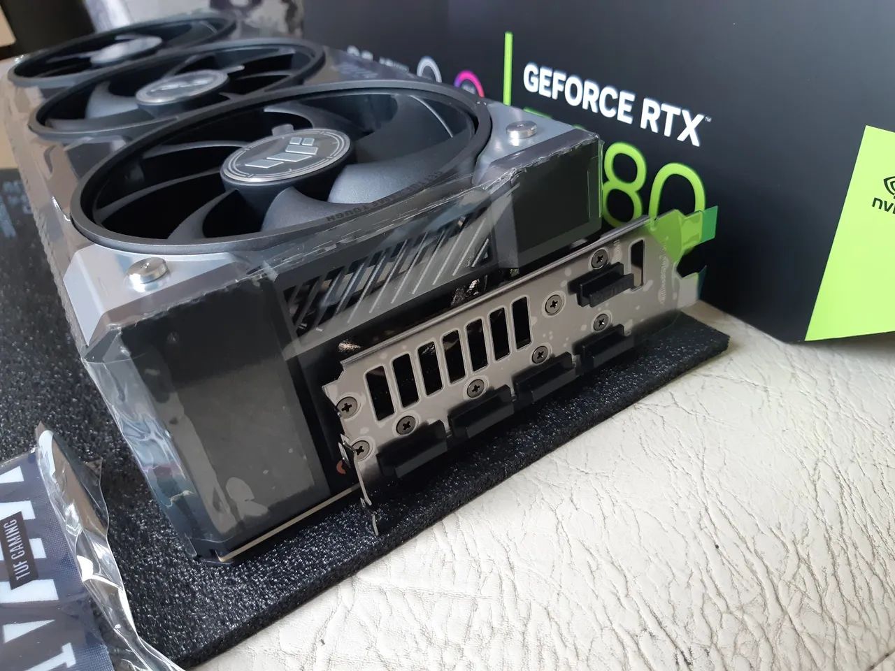 RTX 5080 ASUS TUF (*ACEITO TROCAS*) POSSUI NOTA FISCAL E GARANTIA, SOU DE BH MG  NÂO ENVIO - Foto 4