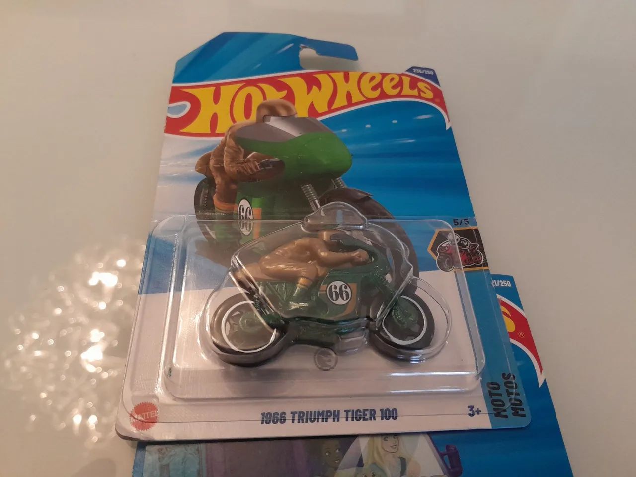 Lote Hot wheels tematicos,colecionaveis - Foto 2