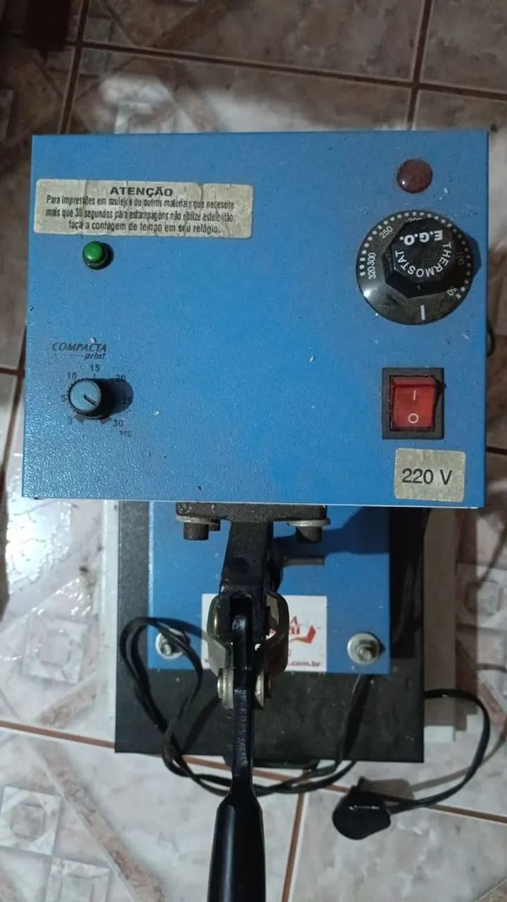 Máquina de estampar 220V - Foto 2