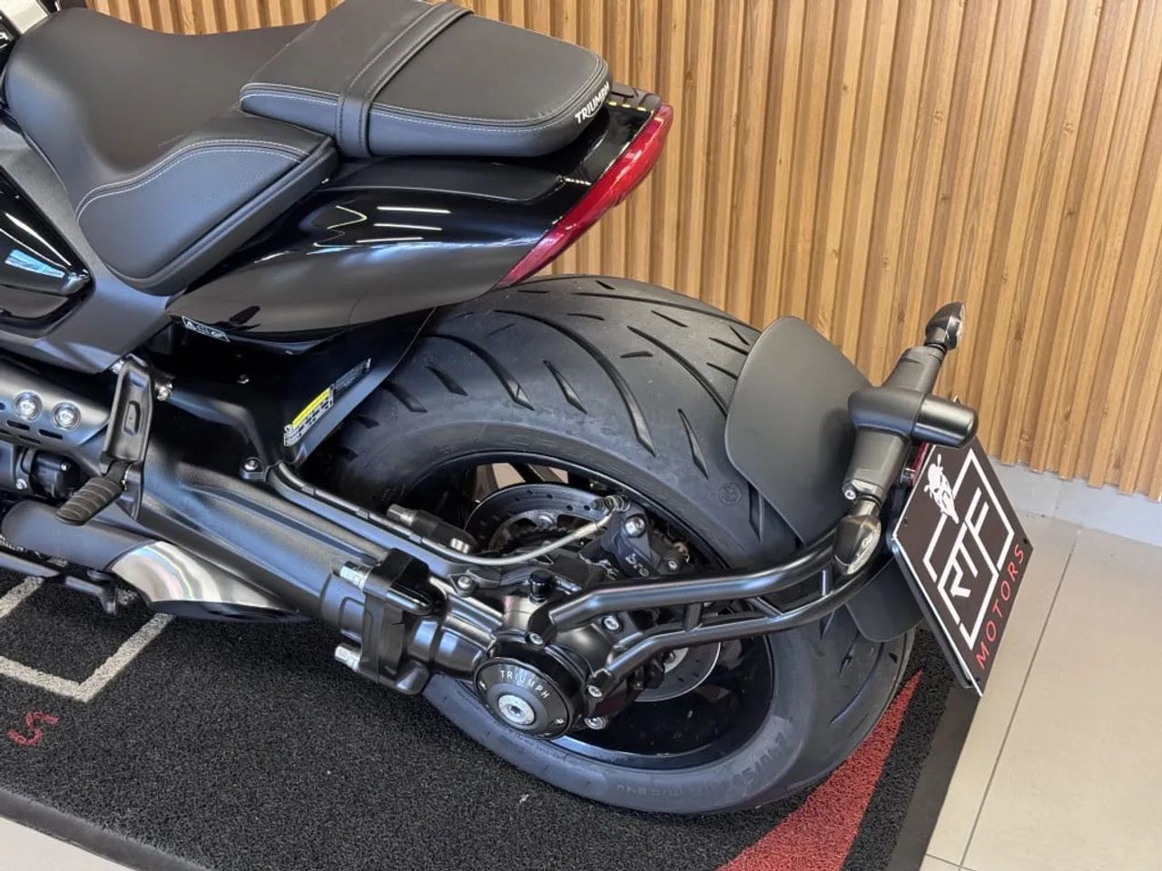 Triumph Rocket III R 2025 - Foto 4